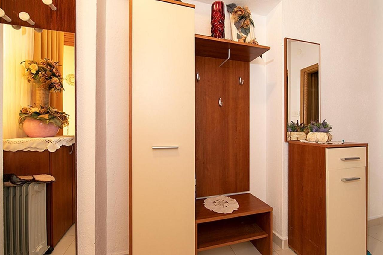 Apartment Tucepi 6695A Екстериор снимка