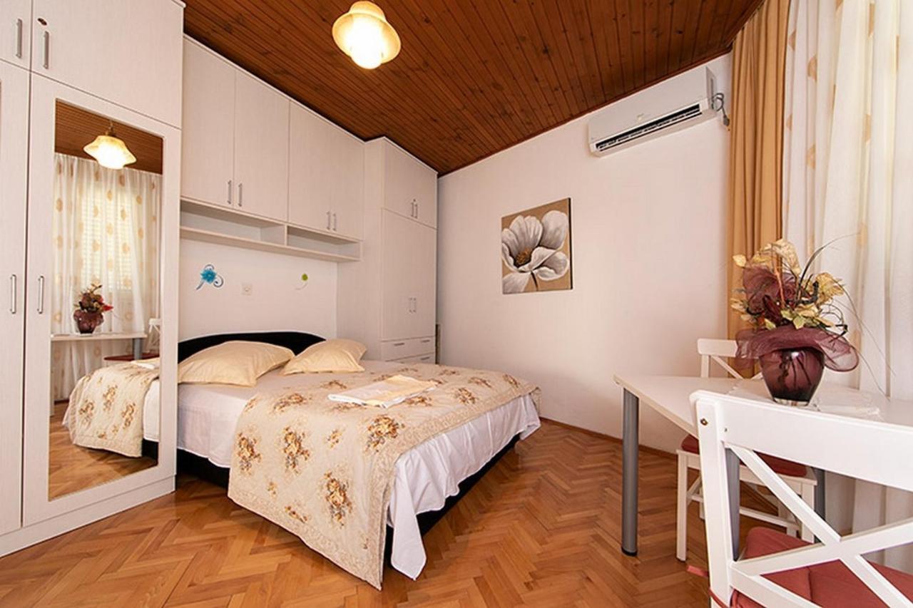 Apartment Tucepi 6695A Екстериор снимка