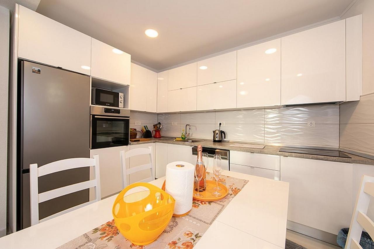 Apartment Tucepi 6695A Екстериор снимка
