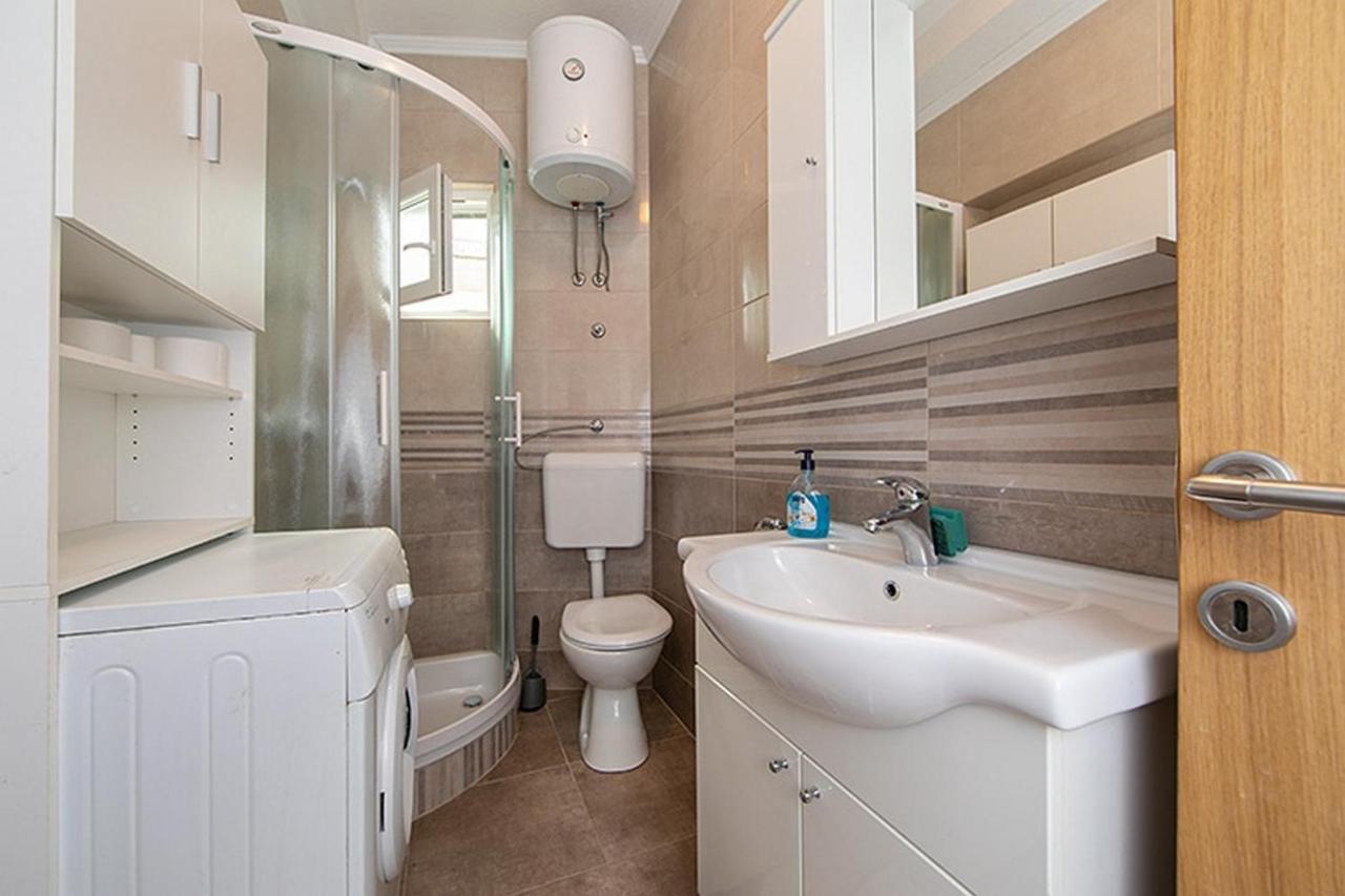 Apartment Tucepi 6695A Екстериор снимка